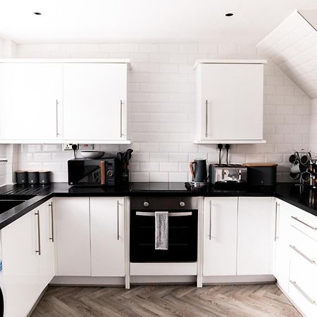 Inviting 3-Bed House In Manchester Kültér fotó