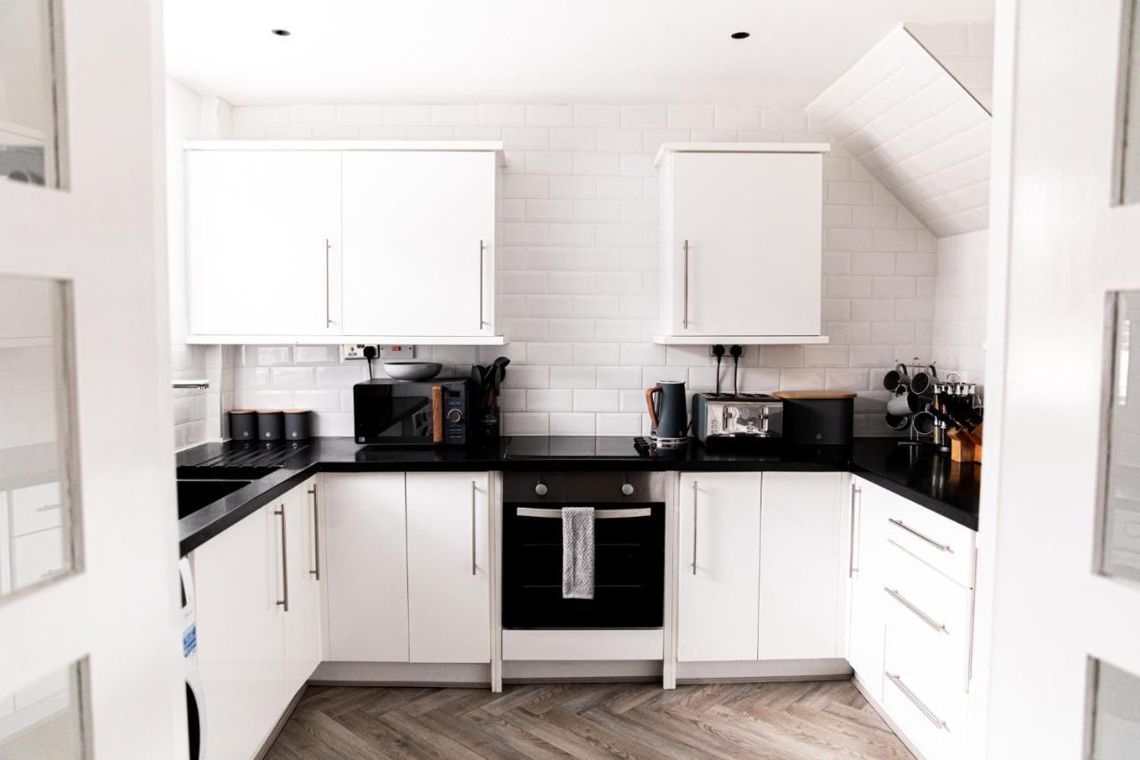 Inviting 3-Bed House In Manchester Kültér fotó