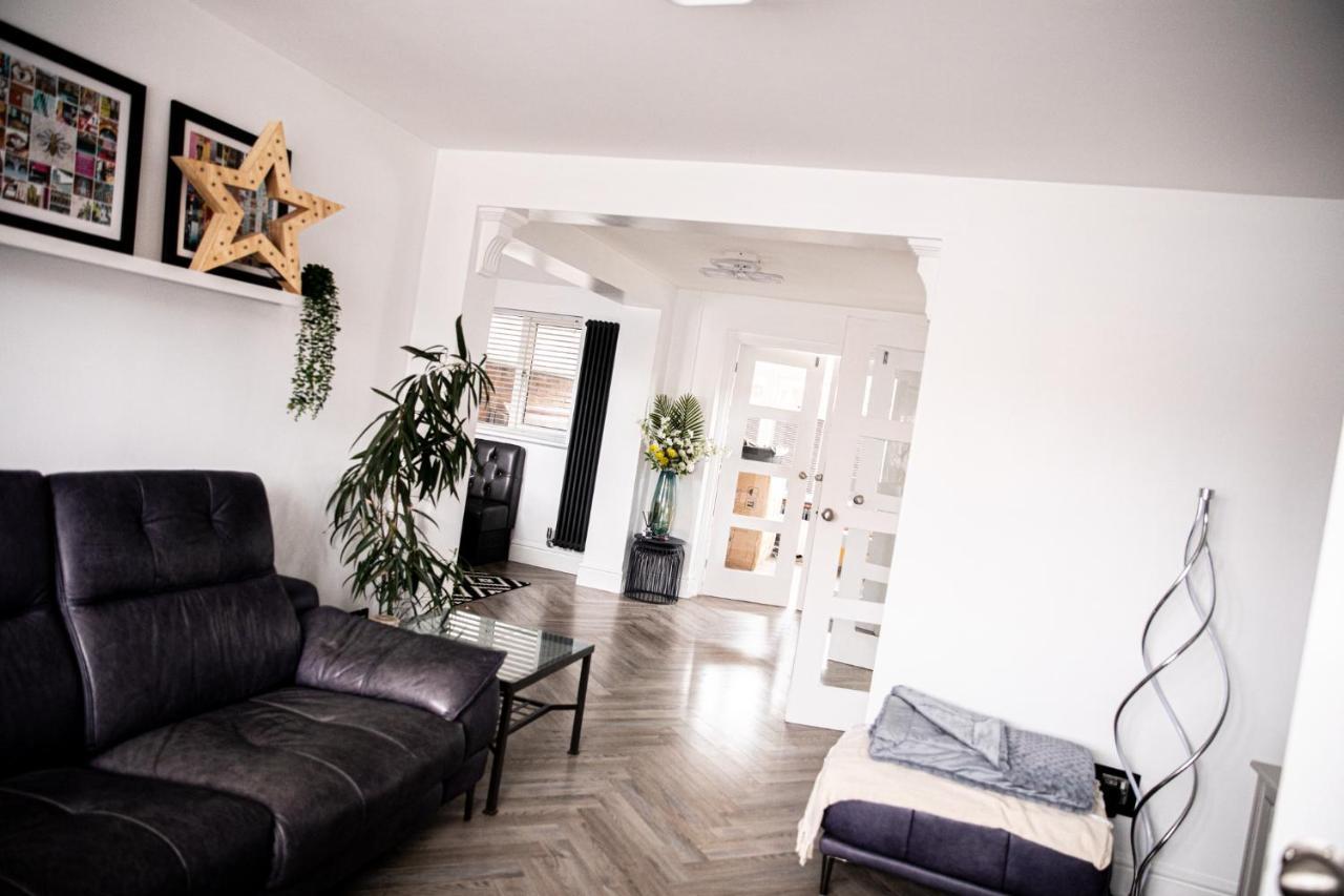 Inviting 3-Bed House In Manchester Kültér fotó
